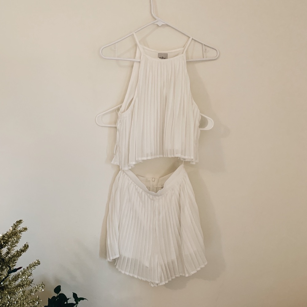 White set!